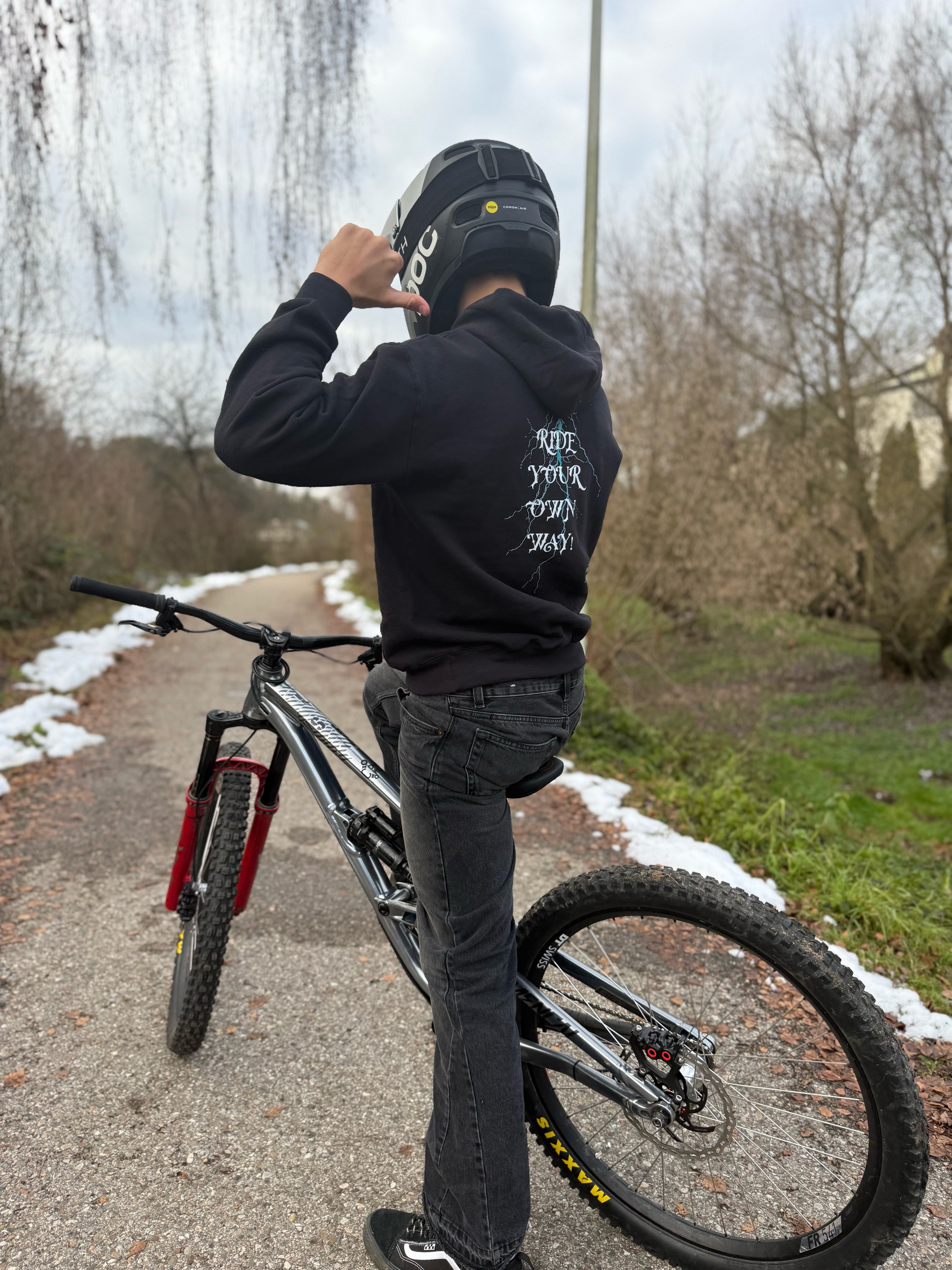 BLITZ HOODIE LIMITIERT